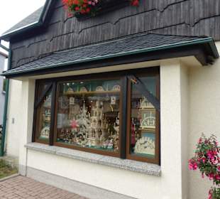 Wh05- Weihnachtshaus außen