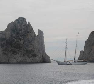 Schiffsrundreise Capri Insel