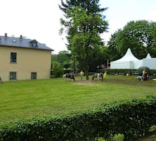 Landpartie Springer Schloss