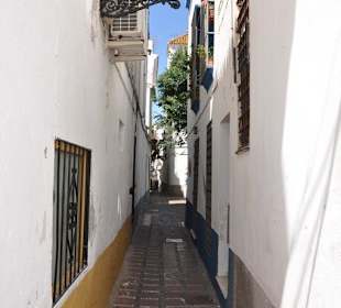 Kleine Gasse in der Altstadt Marbellas