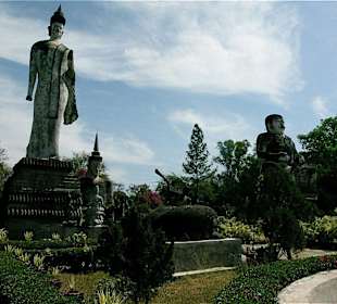 Sala Kheo Kou - Wat Khaek