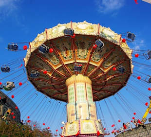 Schönes Bild Kettenkarusell