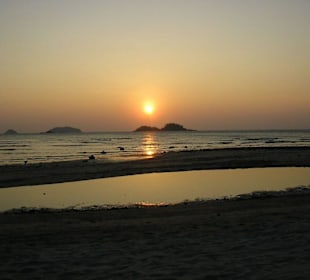 Sundowner Klong Phrao Beach