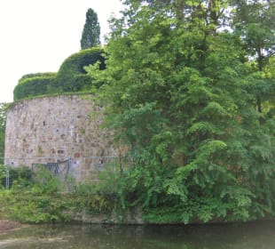 Heute Schlossteich, früher Wallgraben