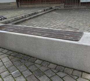 Brunnenplastik Traubenträger Linsenhofen