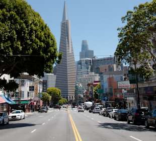 Von Columbus Ave aus gesehen