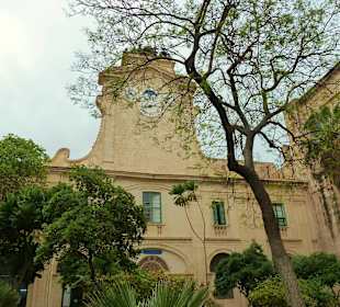 Legendäre Pinto Uhr/Großmeisterpalast