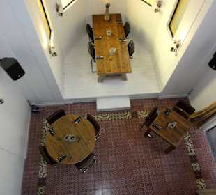 Blick von der Empore in den Gastraum