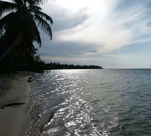 Strandspaziergang - Blick richtung Hotel