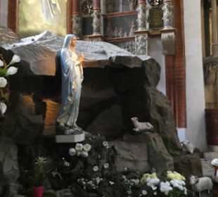 Elisabethkirche: Innenbesichtigung