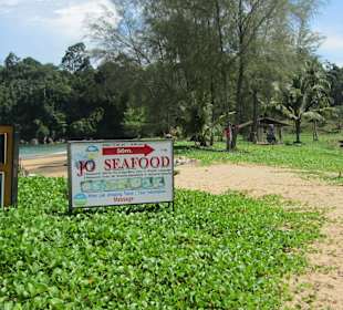 Über die Brücke rechts zu Jo Seafood