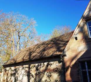 Erste Nebenhaus vom Schloss