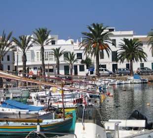 Hafen von Fornells