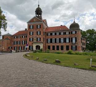 Blick Front Schloß