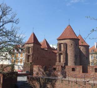 Die Barbakane in Warschau, ein roter Backsteinbau