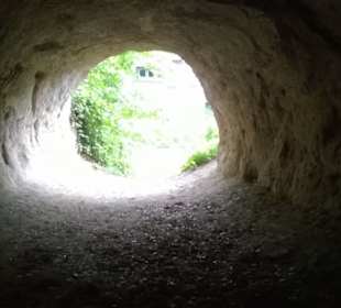 In der Höhle zum Ausgang hin