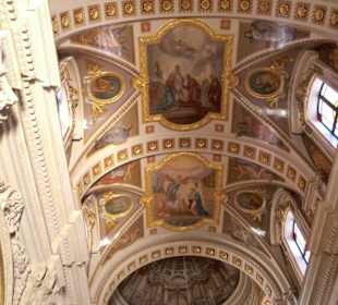 Decke einer Kathedrale