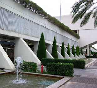 Am Eingangsbereich PdM