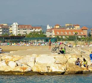 Neuer kleiner Hafen beim Hotel Royal Dragon