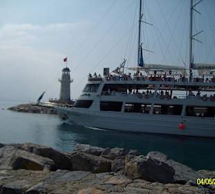 Urlauberschiff läuft aus