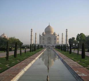 Taj Mahal nach Sonnenaufgang