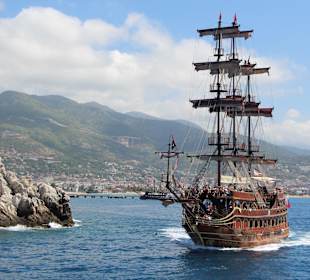 Морем в Аланью