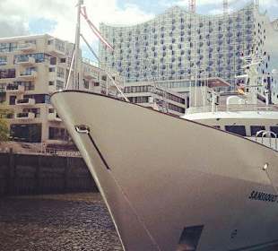 Die neue Hafencity mit Elbphilharmonie