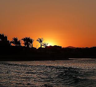 Sonnenuntergang während der Lagunen-Bootstour