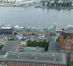 Ausblick vom Penthouse Elb-Panorama, 20.Stock