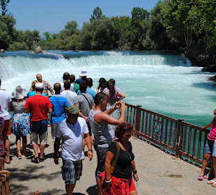 Side: Bauernmarkt und Flussbootsfahrt in Manavgat