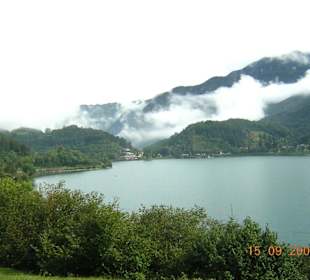 Tiefe Wolken am Ledrosee