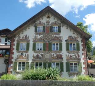 Lüftlmalereien am Hänsel und Gretel Haus