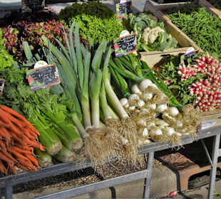 Impressionen vom Wochenmarkt Saint-Cyprien-Plage