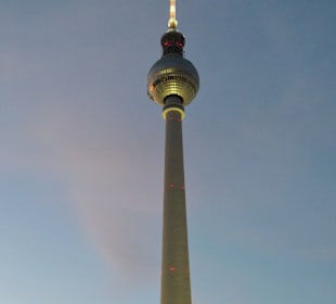 Am Abend beim Fernsehturm