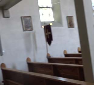 Bitte beschreiben Sie, was auf Ihren Bildern zu se