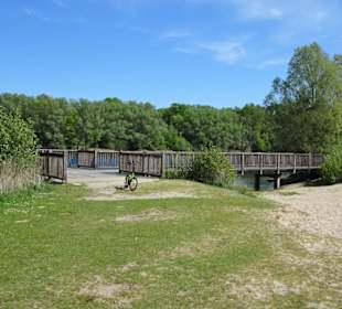 Steg über den Heidbergsee