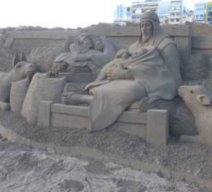 2018 Strand von Las Palmas: Sand-Weihnachtskrippe