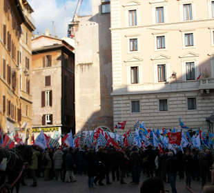 Demonstration vorm Pantheon.