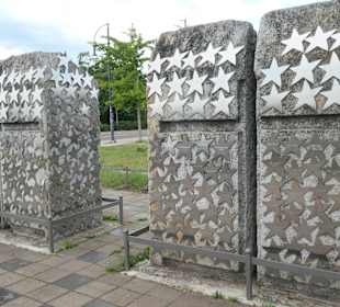 Sternendenkmal vor der Sternbrücke
