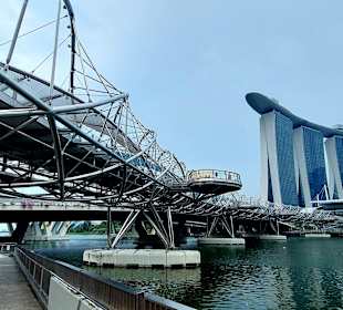 Helix Bridge