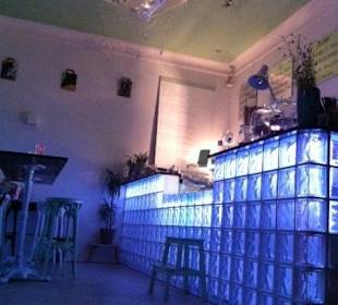 EisBar at night