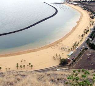 Künstlicher Strand mit Sahara Sand.