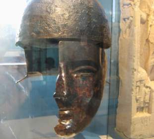 Rheinisches Landesmuseum - Reiterhelm