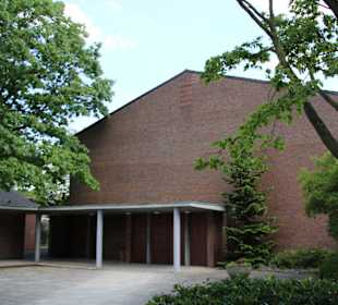 Außenansicht Heilig-Geist-Kirche