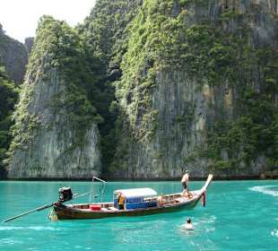 Loh Samah Bay