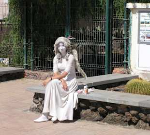 Auch Engel müssen mal "eine rauchen"