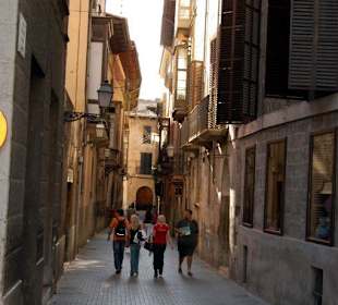 Gasse in der Altstadt von Palma de Mallorca