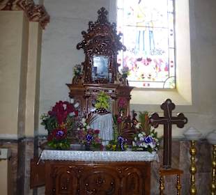 In der Kirche von Otovalo