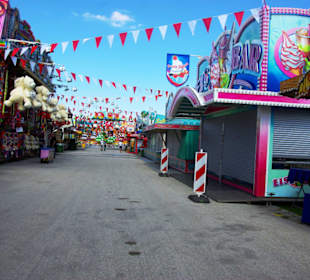 Entlang dem Herbstvolksfest