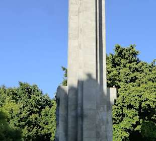 Denkmal für Santiago García Sanabria